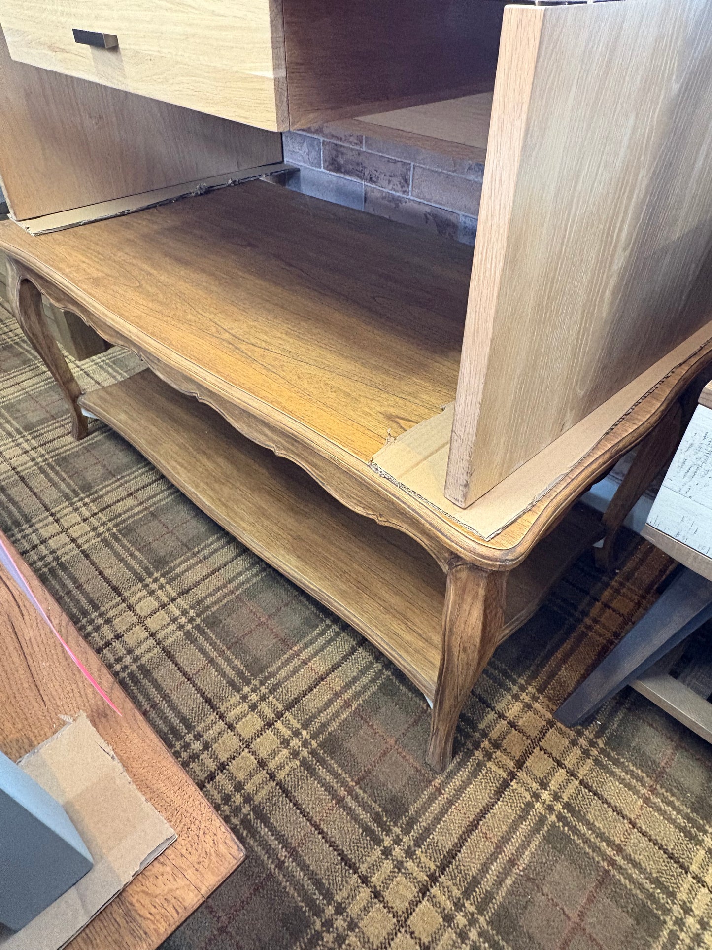 KEL COFFEE TABLE