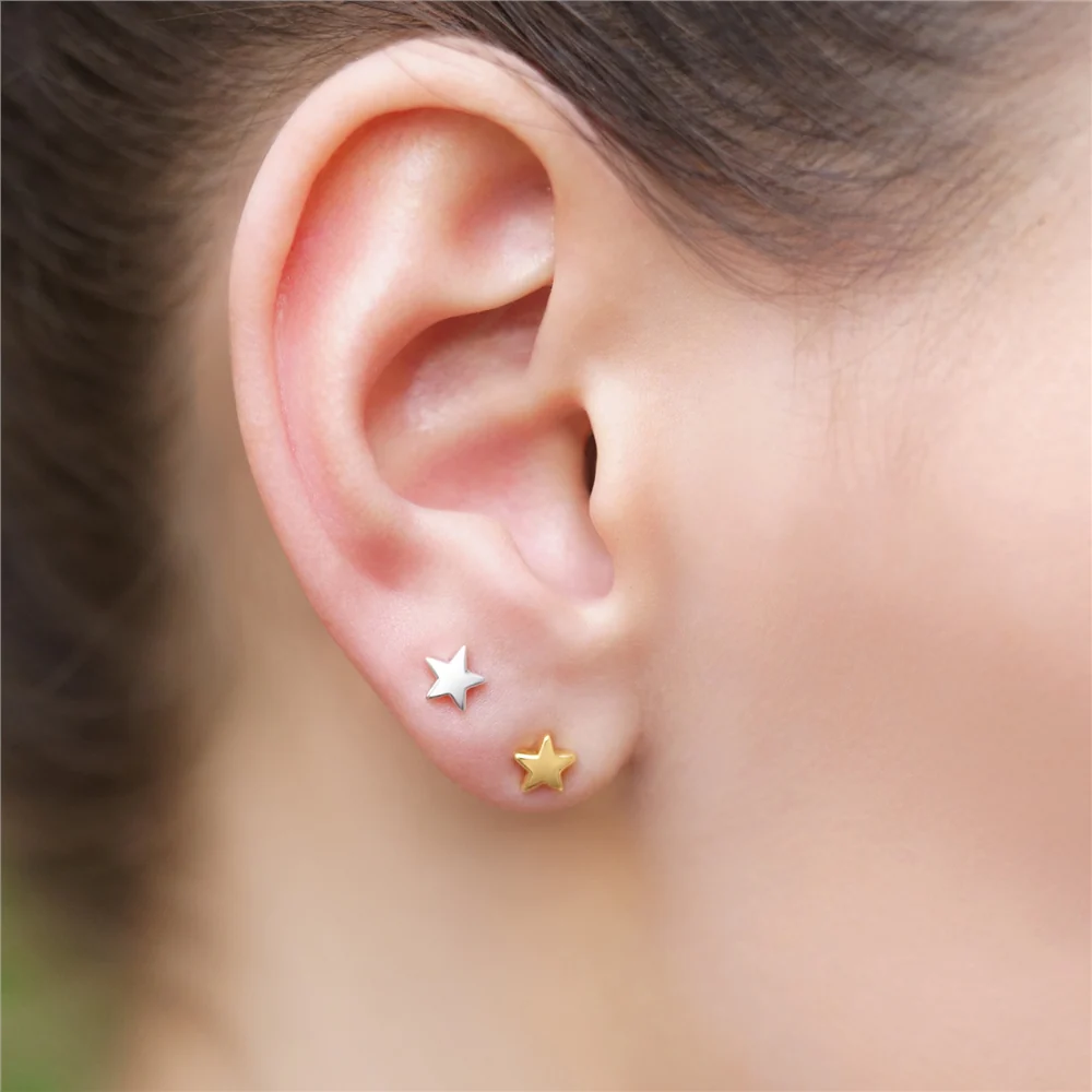 SILVER PLATED STAR STUD EARRINGS