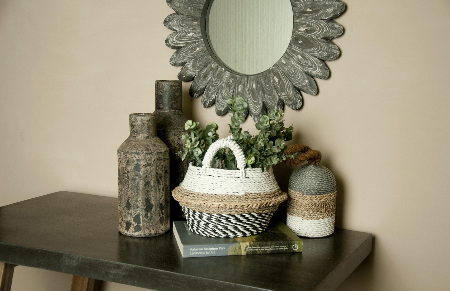 WHITE TOP SEAGRASS BASKET