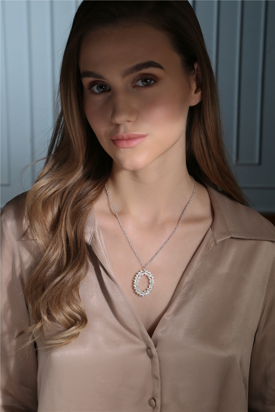 NEWBRIDGE FLORAL OVAL ORNATE PENDANT