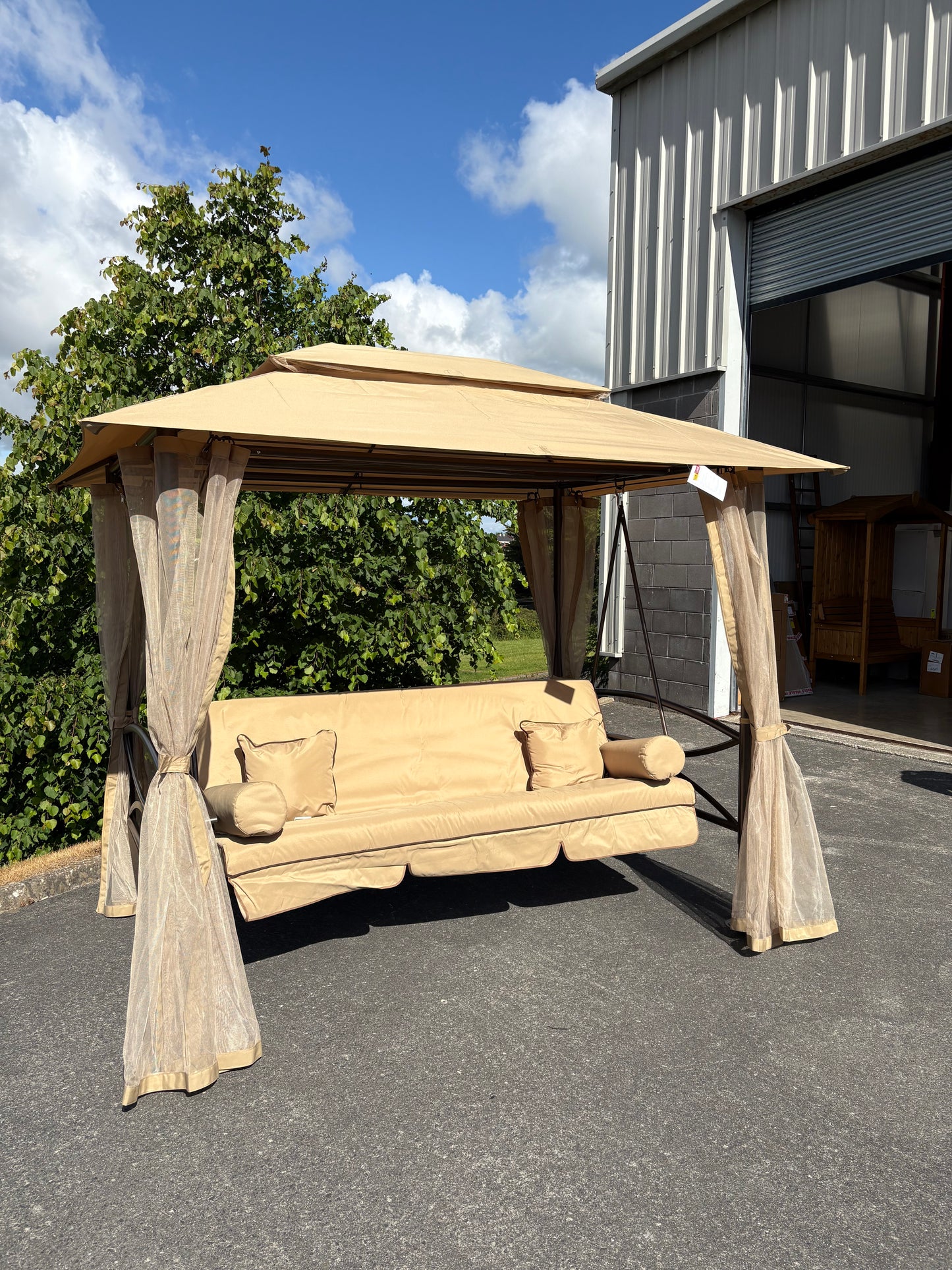 Swing seat/Day bed