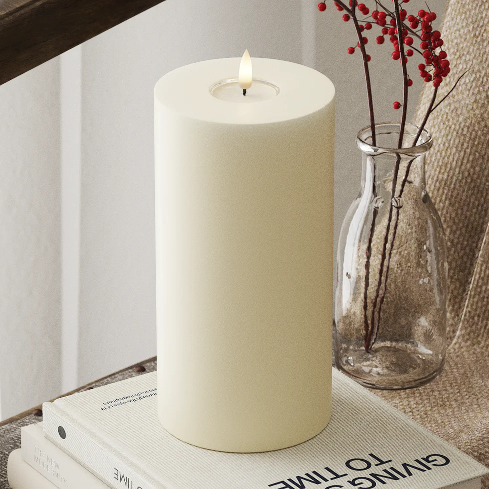 DELUXE HOMEART CANDLES-CREAM