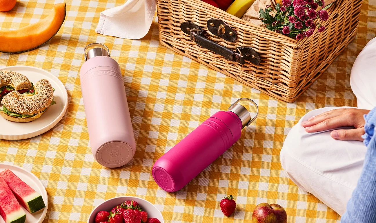 LE CREUSET INSULATED WATER BOTTLE 500ML BERRY