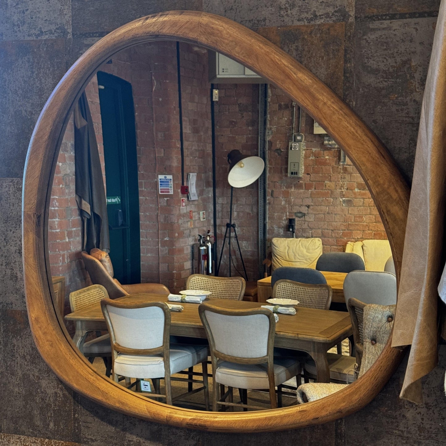 PEBBLE 76x80 MIRROR
