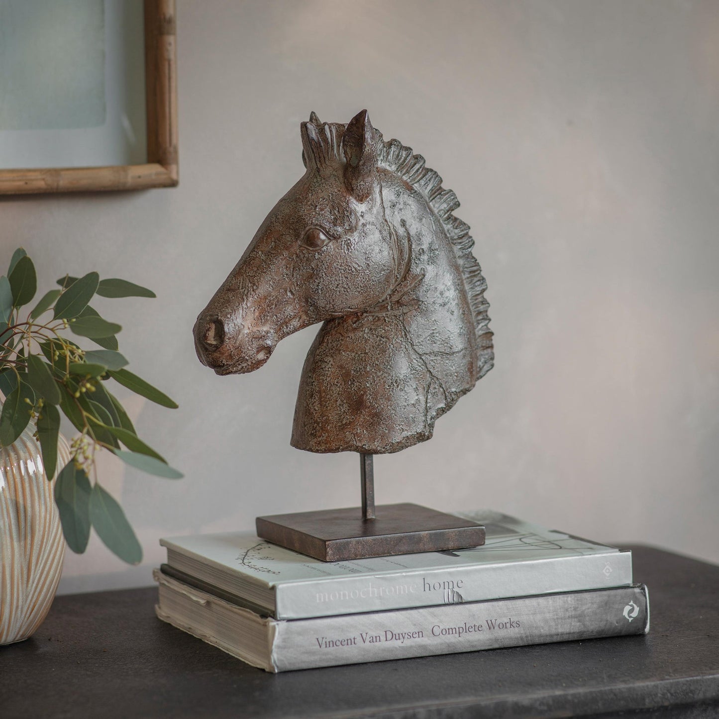 ALDER HORSE HEAD SCULPTURE