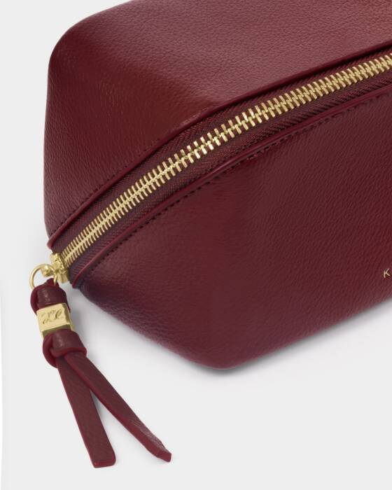 FOLD OUT MIRROR MAKE UP BAG-CHERRY