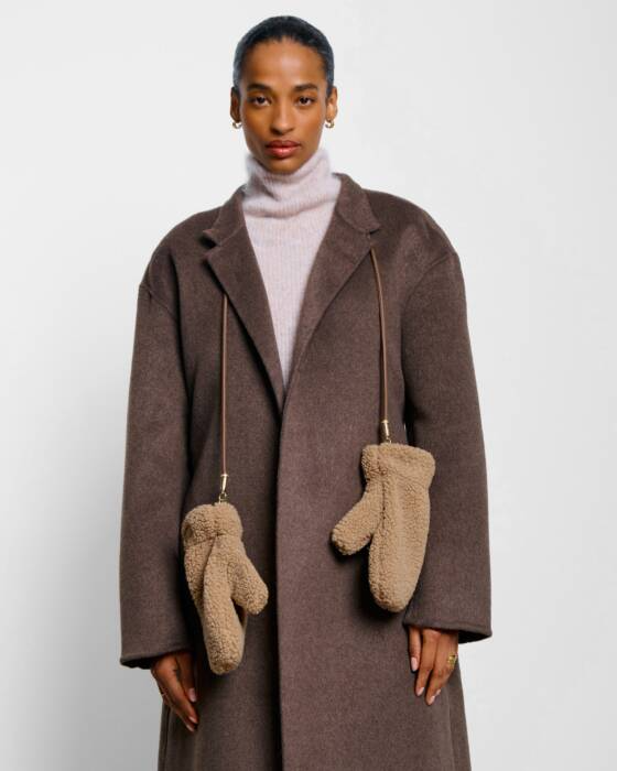 TEDDY MITTENS WITH CORD-TAN