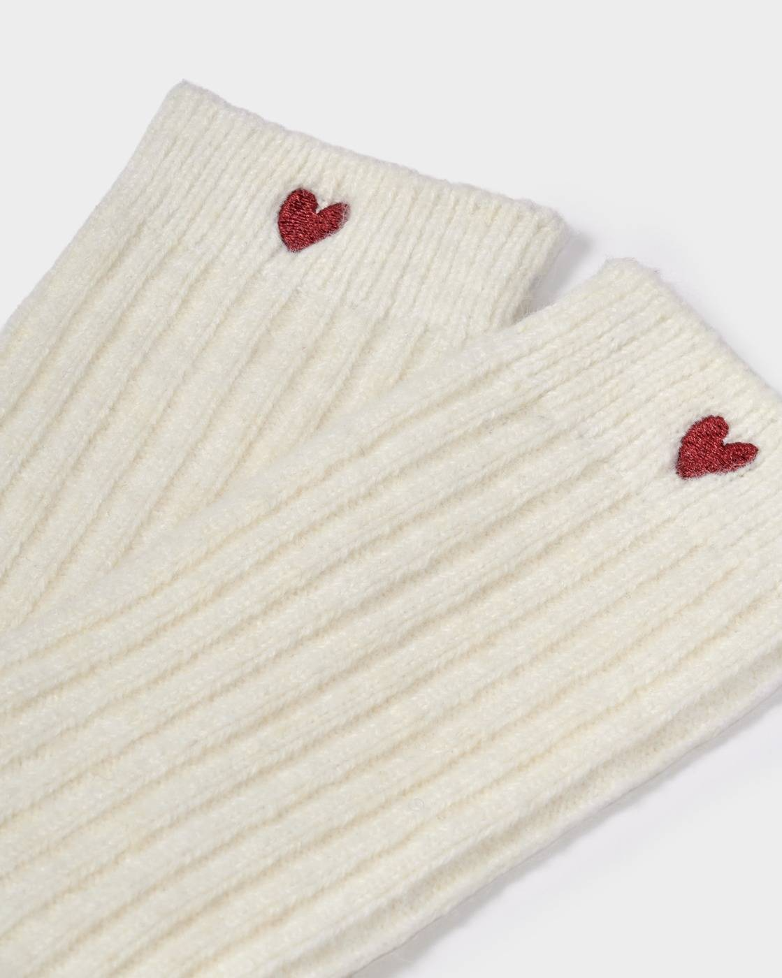 KATIE LOXTON GIFT BOXED CHUNKY KNOT SOCK-HEART OFF WHITE