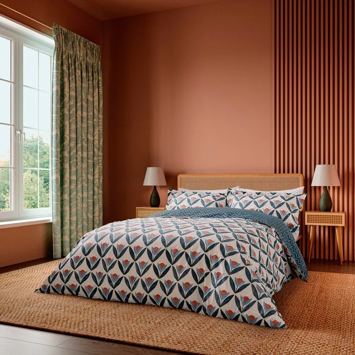 SCION TULIP TRELLIS BEDDING COVER SET-NAVY