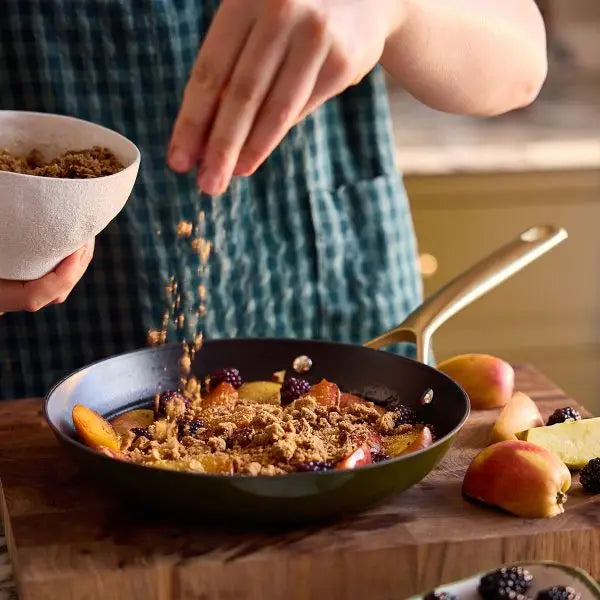 STELLAR CAST LIGHT 24CM FRYING PAN CLAY