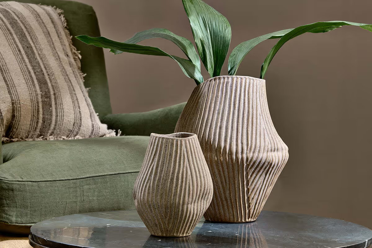 KALAI CERAMIC ORGANIC SHAPE VASE
