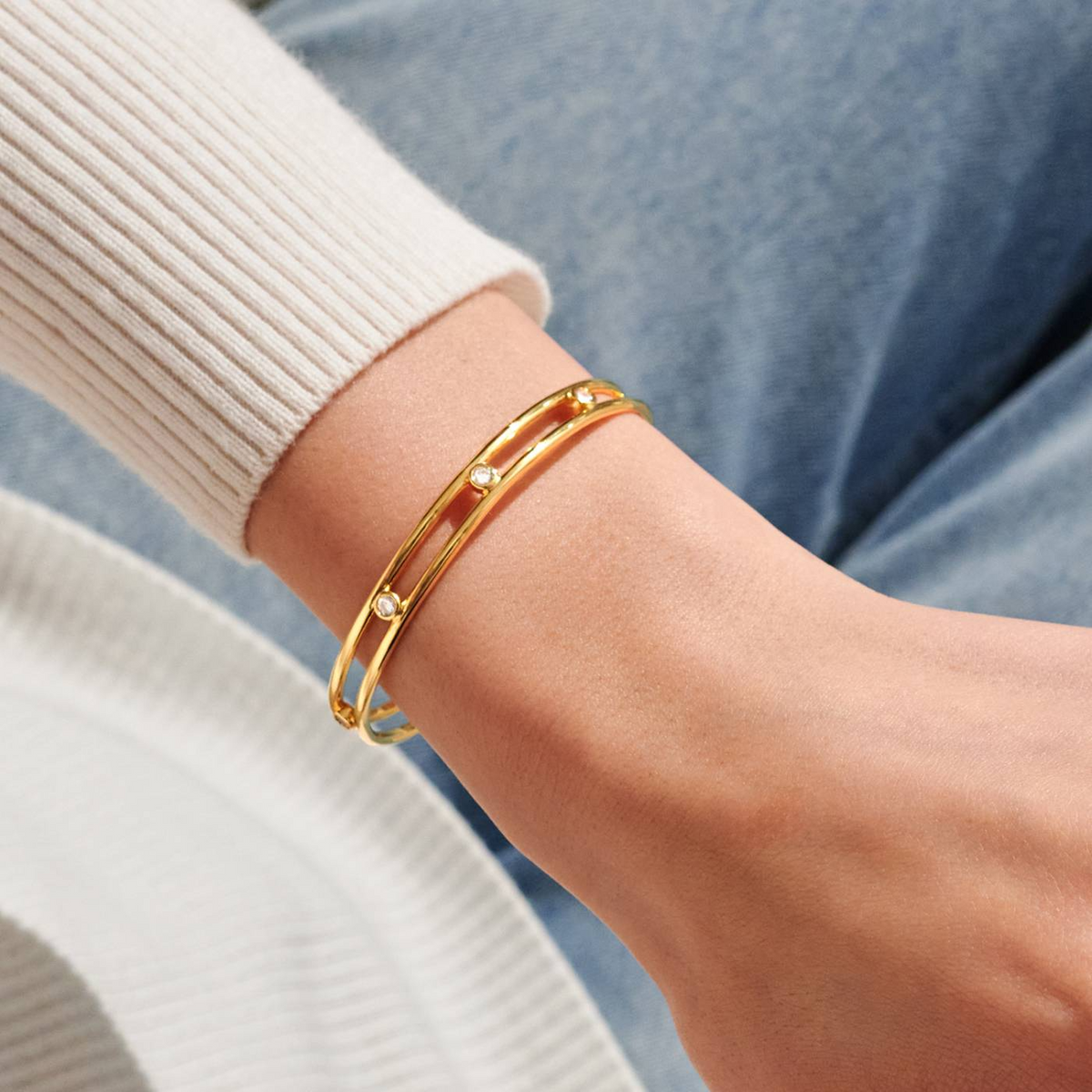 BRACELET BAR CUBIC ZIRCONIA BANGLE