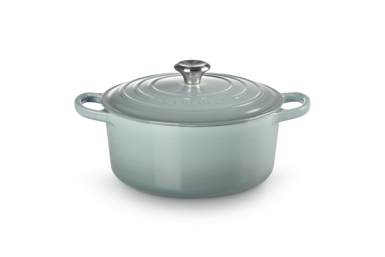 LE CREUSET SIGNATURE CAST IRON ROUND CASSEROLE