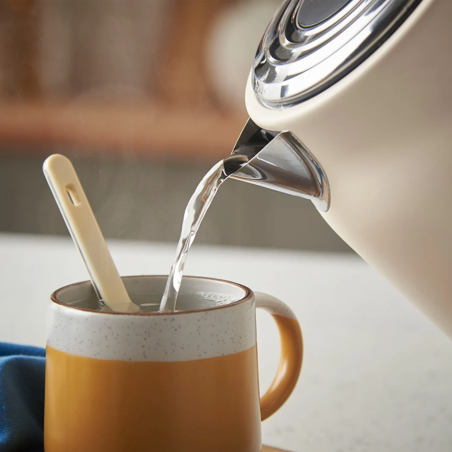 RUSSELL HOBBS HANLEY KETTLE-JASMINE