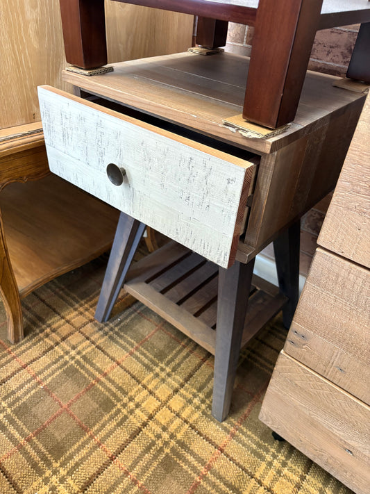 BOARDWALK LAMP TABLE