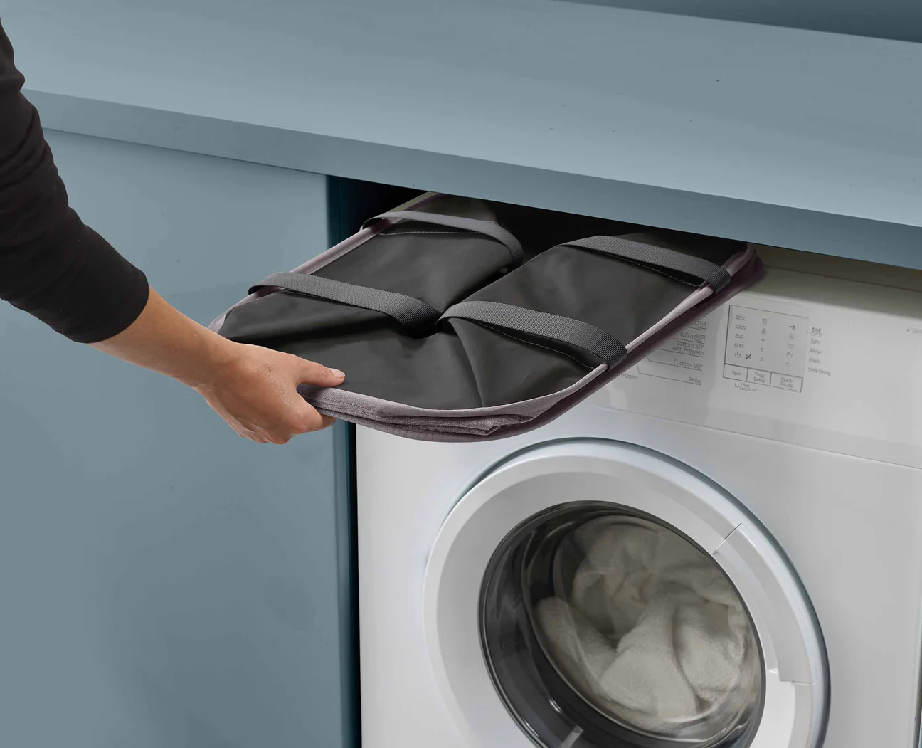 HOLD ALL COLLAPSIBLE LAUNDRY BASKET