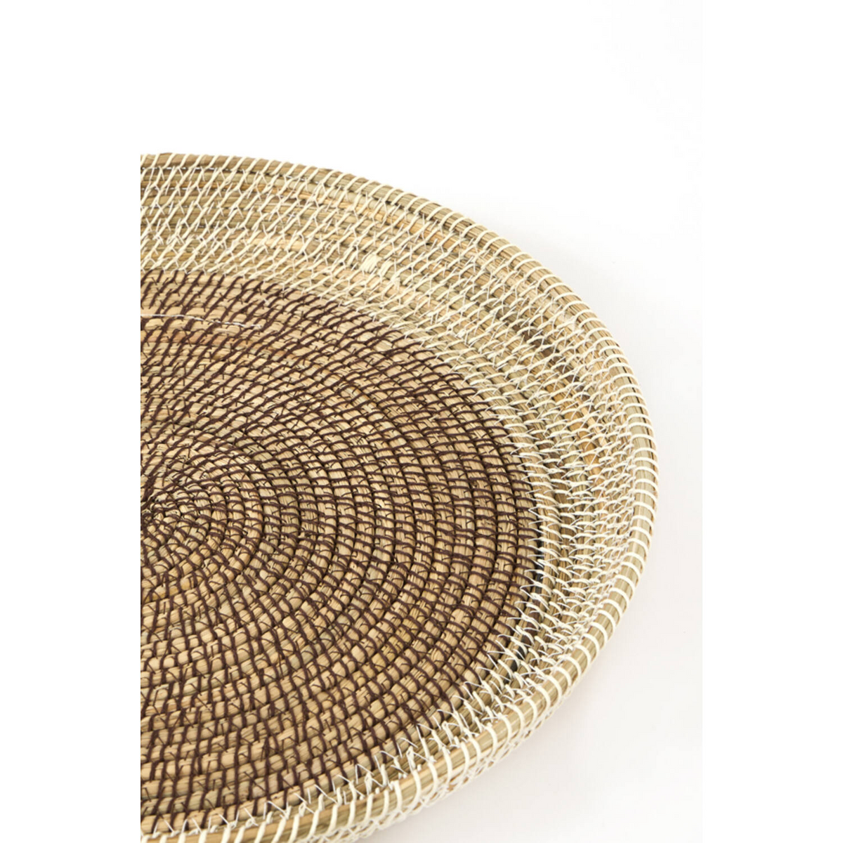 LIGHT & LIVING SEAGRASS WALL BOWLS