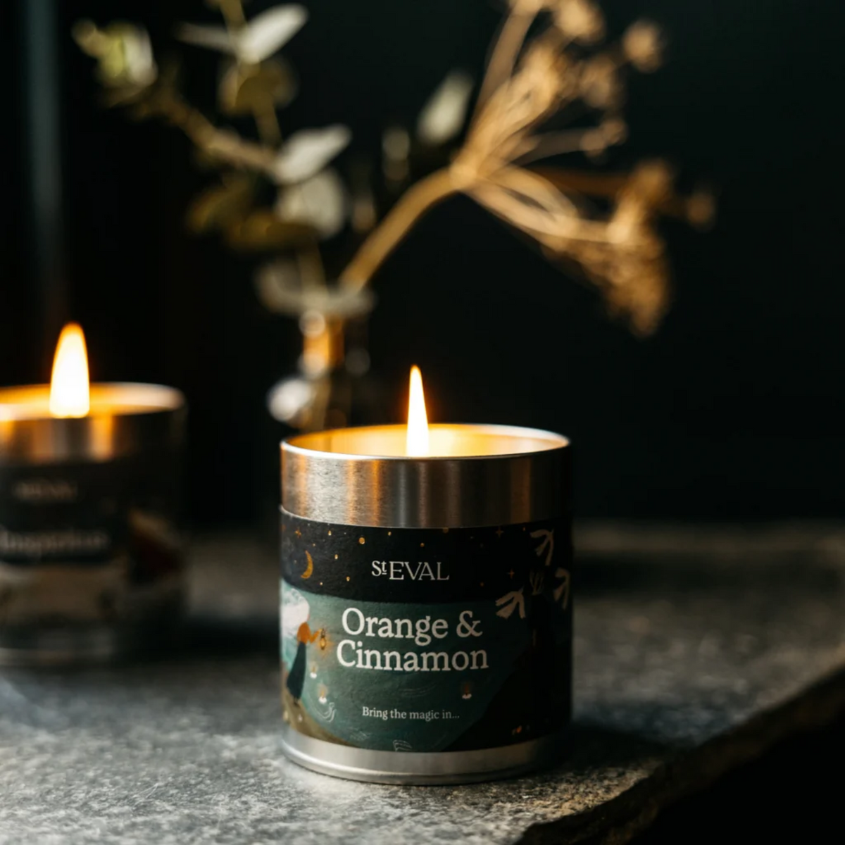 ST EVAL ORANGE AND CINNAMON SCENTED CANDLE TIN