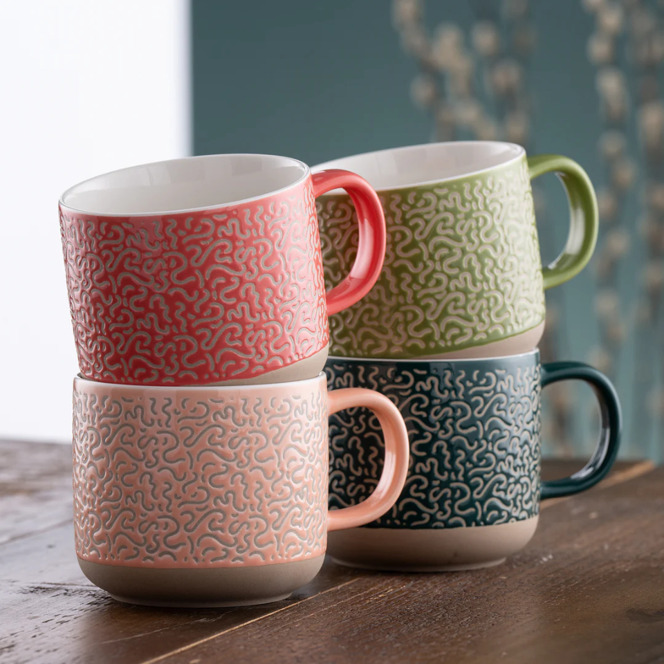 BELLEEK SQUIGGLE SET OF 4 MUGS