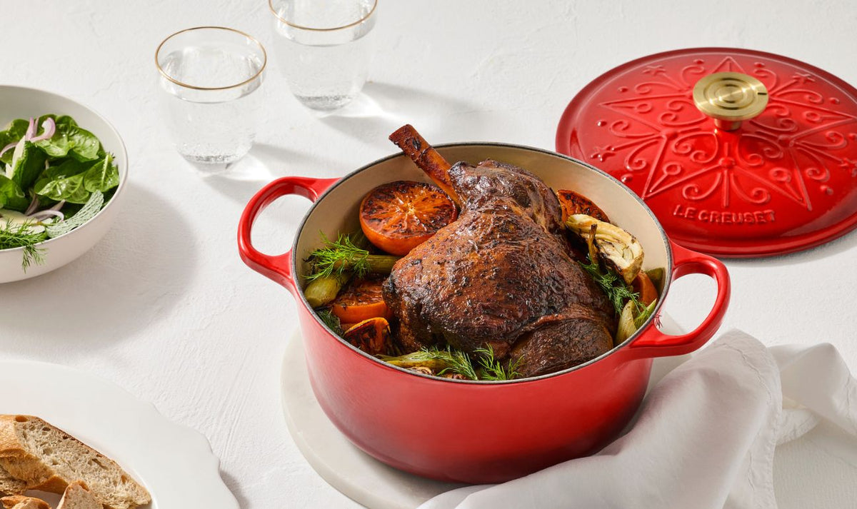 SIG ROUND CASSEROLE CERISE 24CM