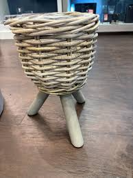 PLANT AREA LARGE RAISED POT GLEN WEAVE