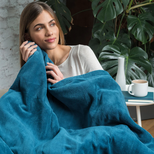DREAMLAND LARGE VELVET ELECTRIC THROW-TEAL