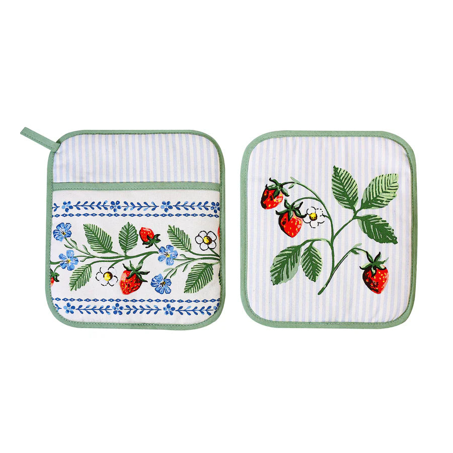 STRAWBERRY PATCH POT MITT