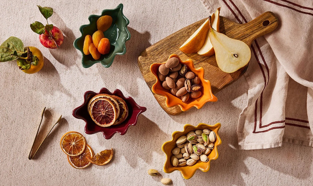 SET 4 OAK LEAF MINI DISH
