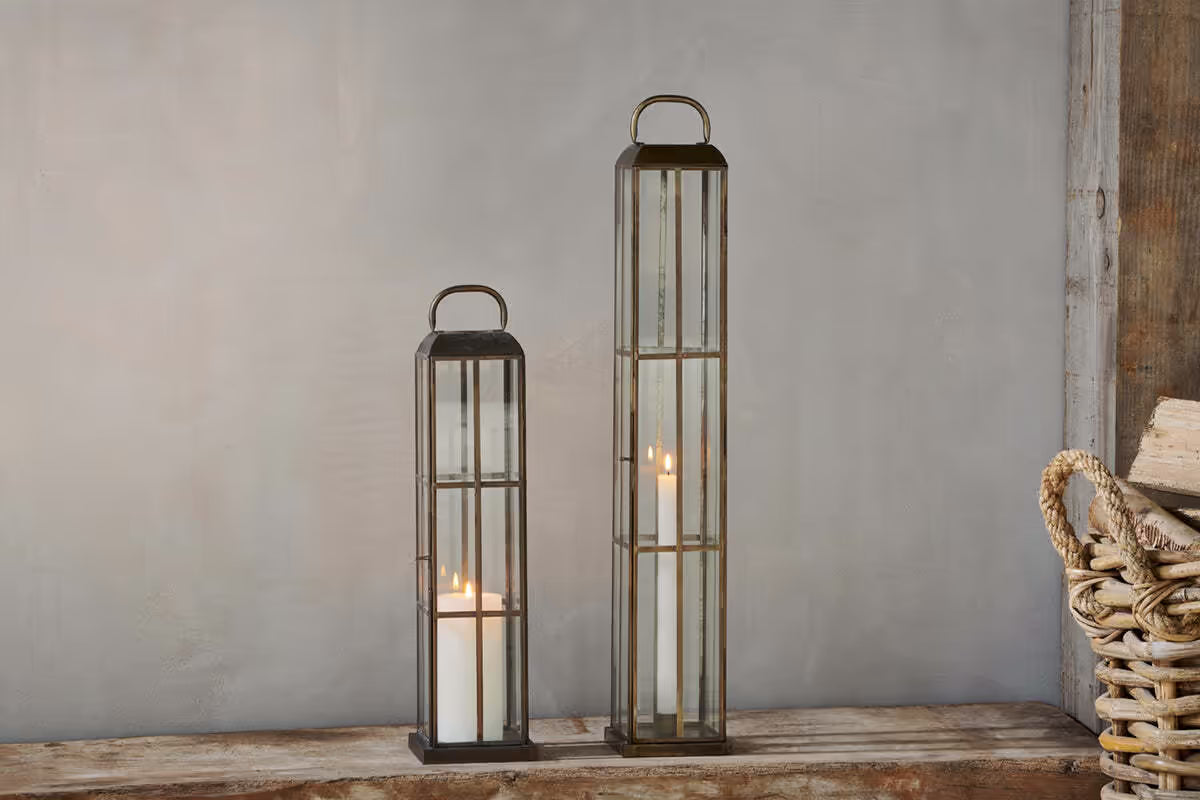VEMULA LANTERN ANTIQUE BRASS SMALL