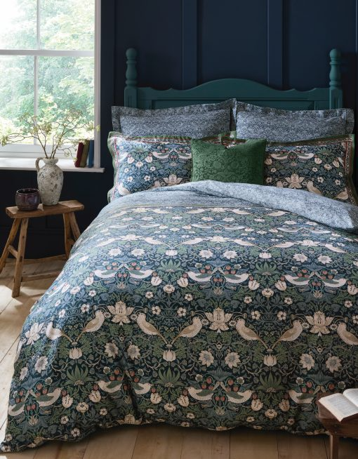MIDNIGHT STRAWBERRY THIEF BEDDING SET