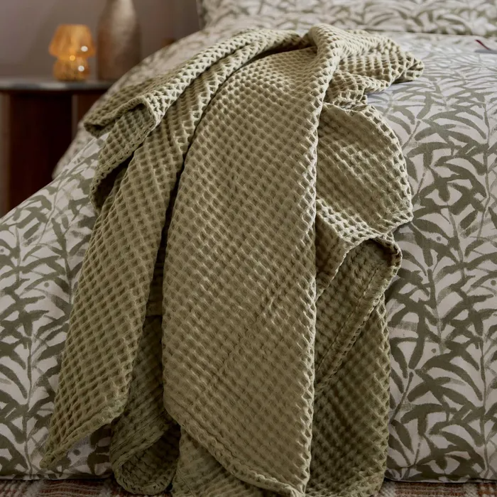ABIGAIL AHERN x MURMUR TESS WAFFLE SAGE GREEN THROW