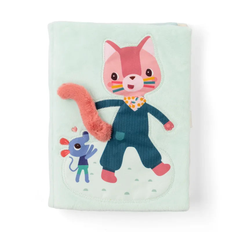 ACTIVITY BOOK NINA DRESS UP