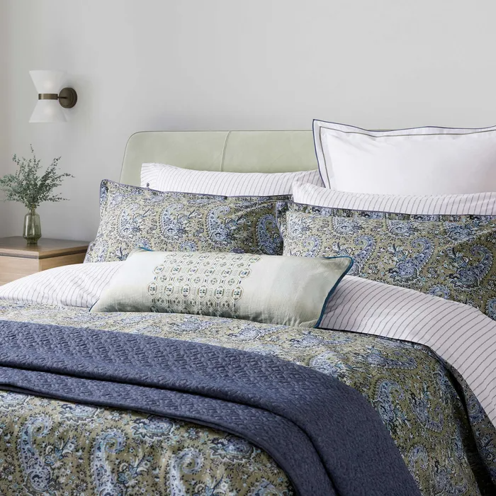 ELARA BEDDING SET- BLUE/GREEN