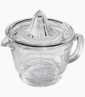 JUDGE KITCHEN GLASS MEASURING JUG 500ML WITH CITRUS PRESS