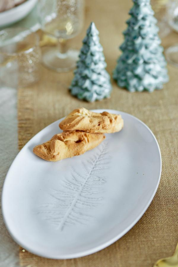 WINTER SERVING PLATE