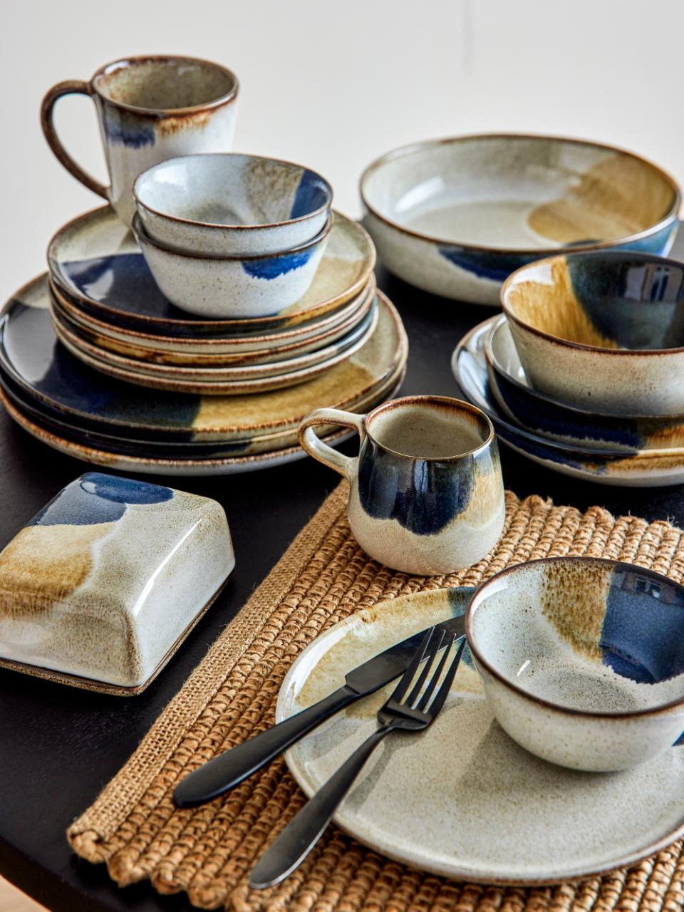 JULES PLATE GREY STONEWARE