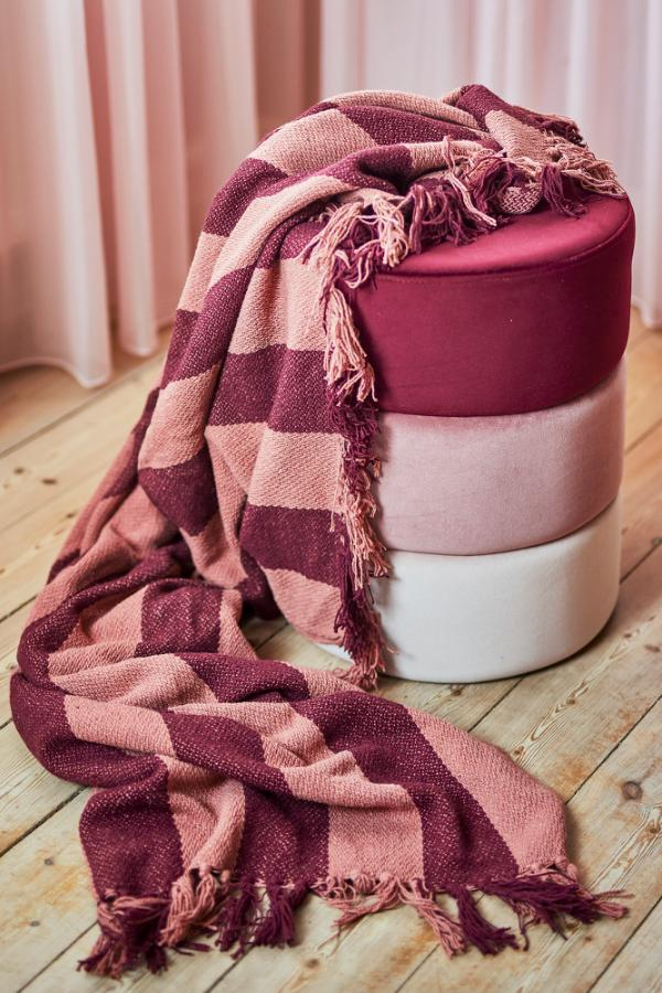 FRELLO RED STRIPED THROW