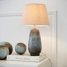 AKETA TABLE LAMP