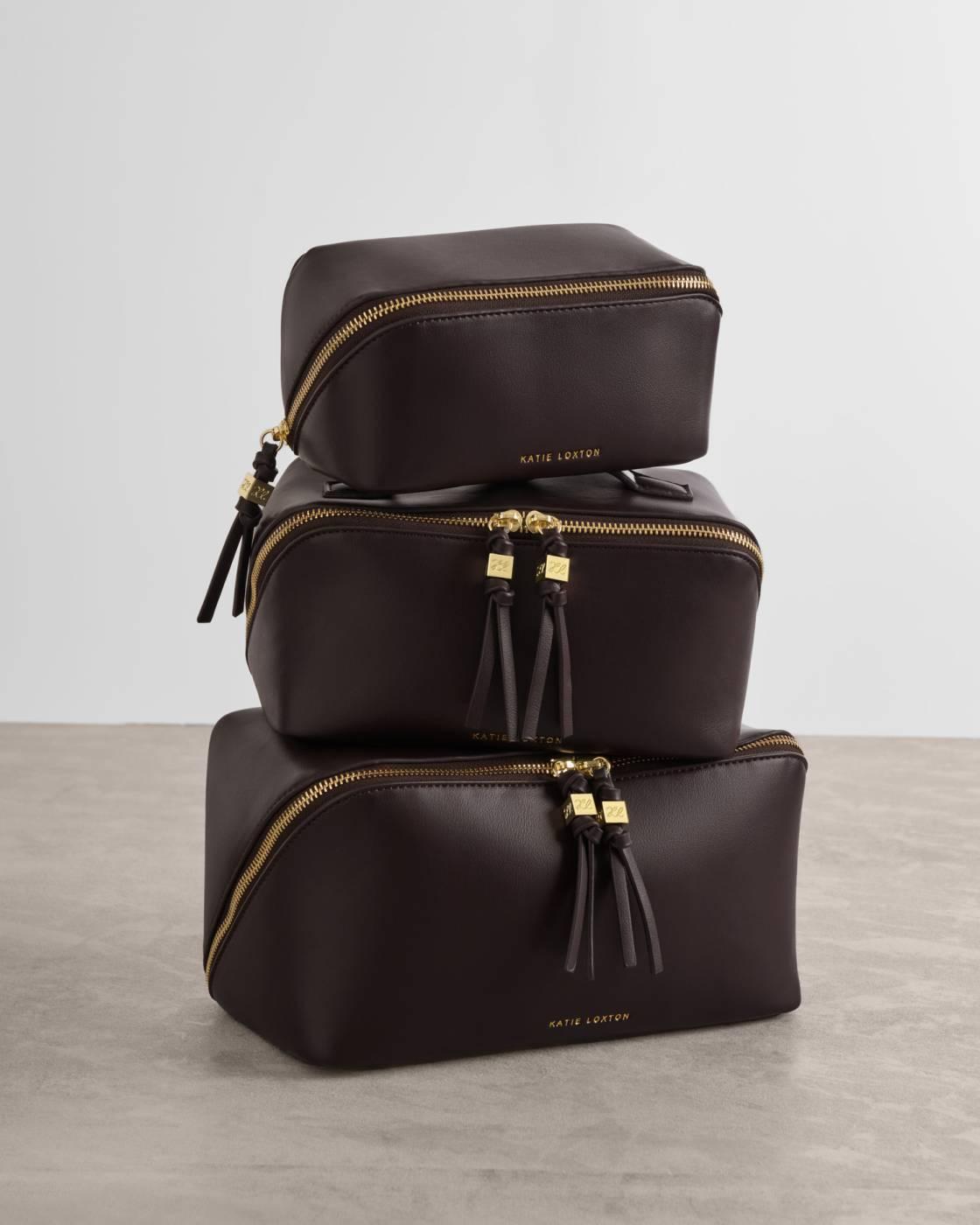 KATIE LOXTON SOHO LARGE MAKE UP/WASH BAG BITTER CHOCOLATE