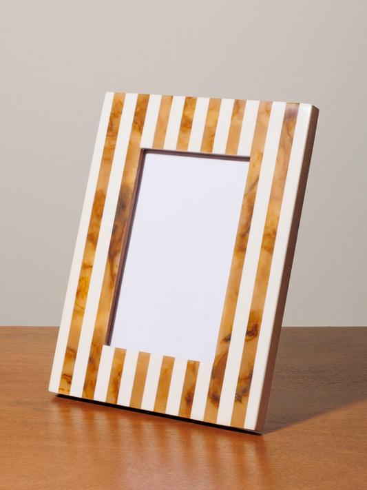 STRIPED PHOTO FRAME