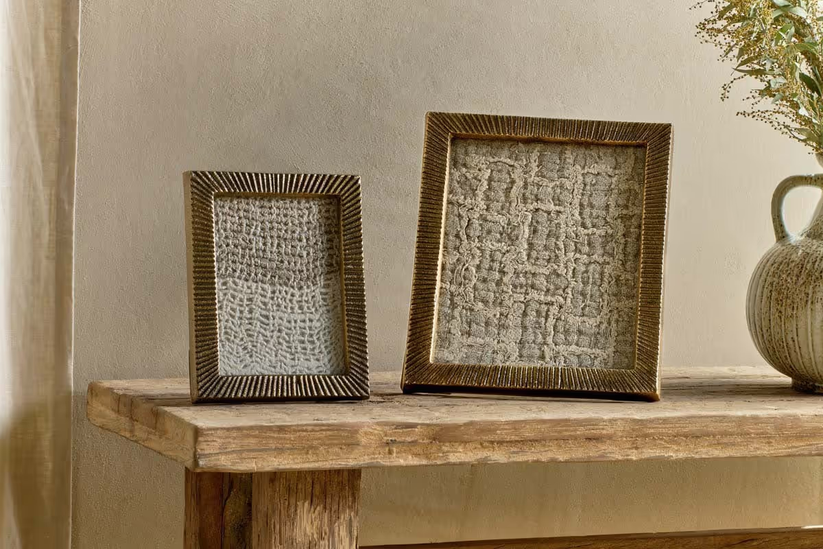 RANOLI IRON ETCHED PHOTO FRAME 8x10
